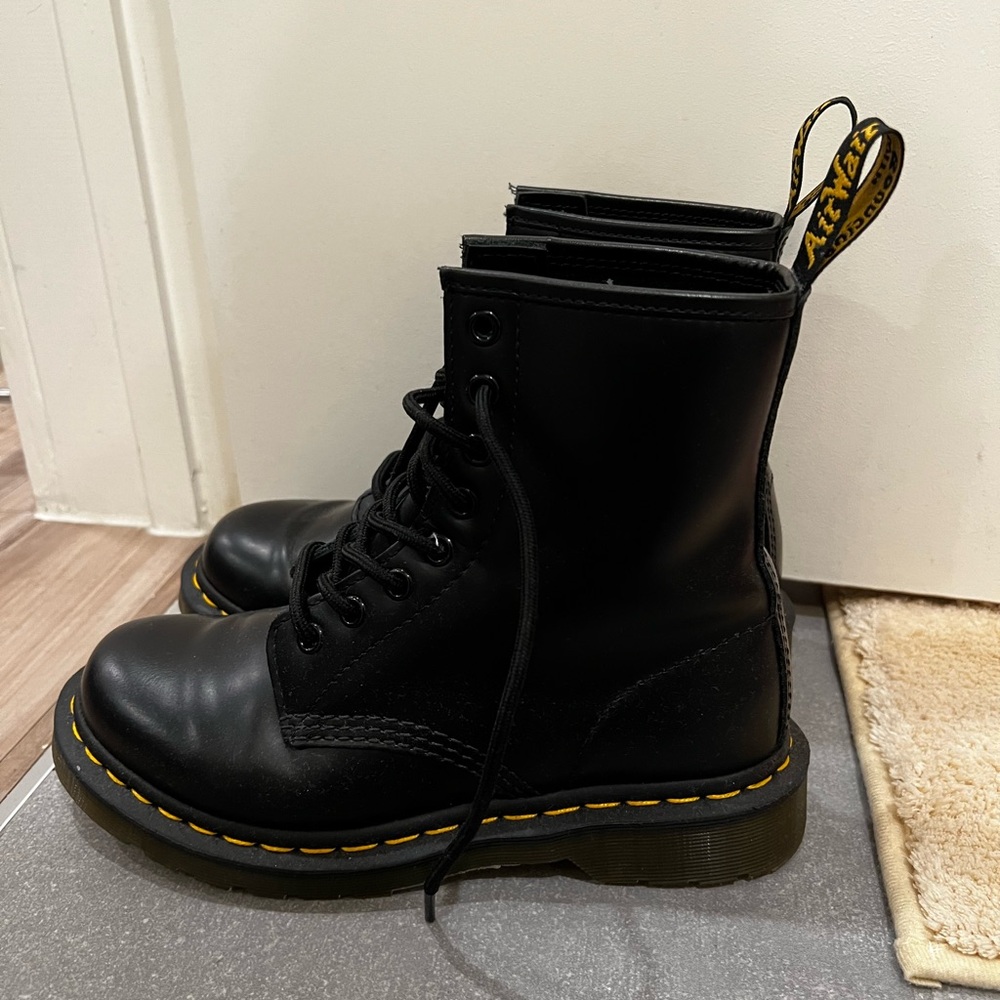 dr martens - Picture 2 of 4